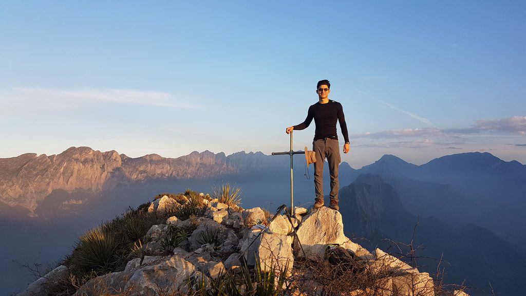 Pico Horcones or Mesa de Morteros: Exploring Short Climbing
